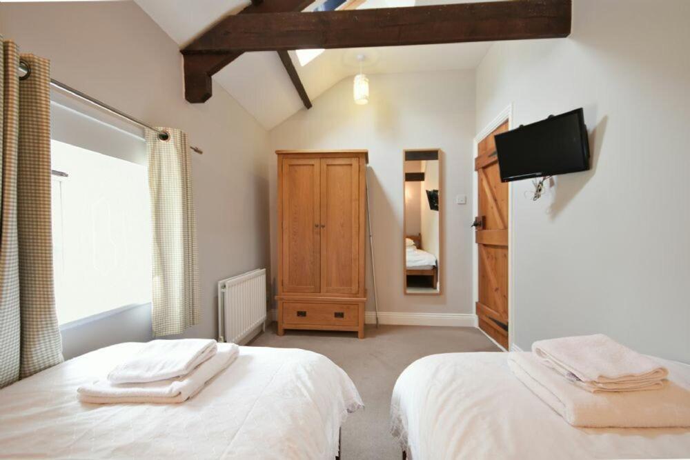 Goldfinch Villa Lucker Exterior foto